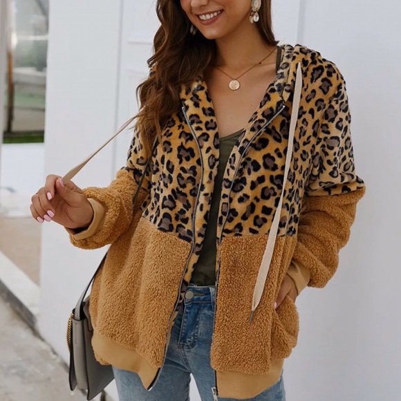 Leopard Sherpa Zip Front Jacket - Picture 2 of 11